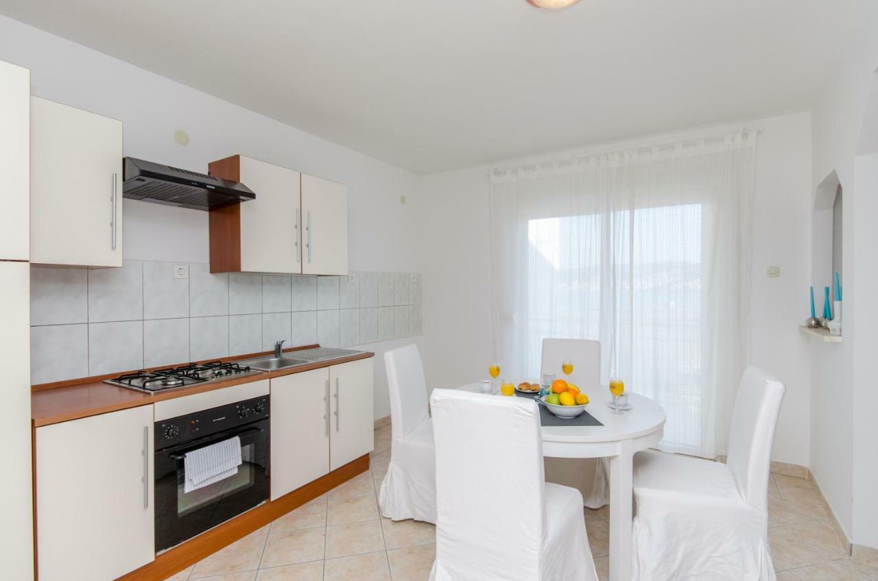 Bridge And Beach Apartments Trogir Extérieur photo
