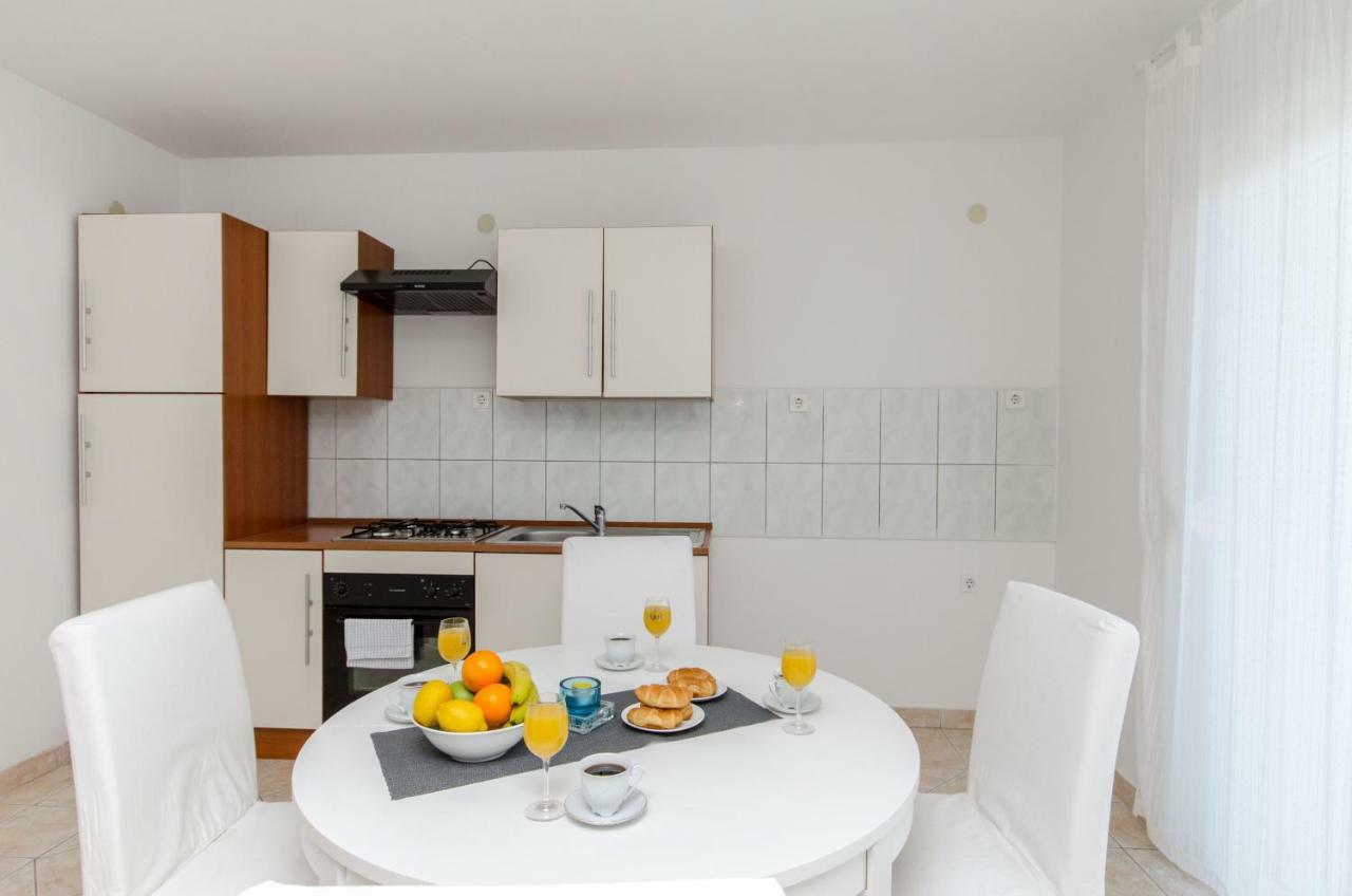 Bridge And Beach Apartments Trogir Extérieur photo